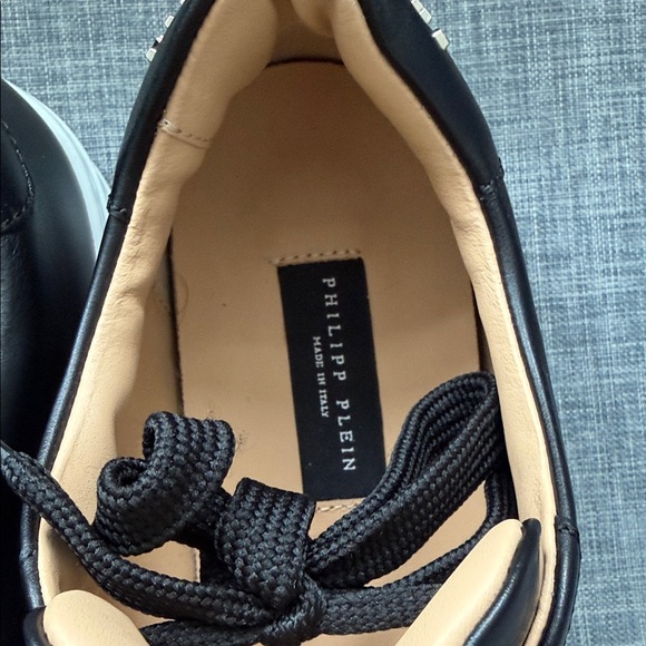 Philipp Plein Black and White Men's Sneakers - Picture 3 of 6